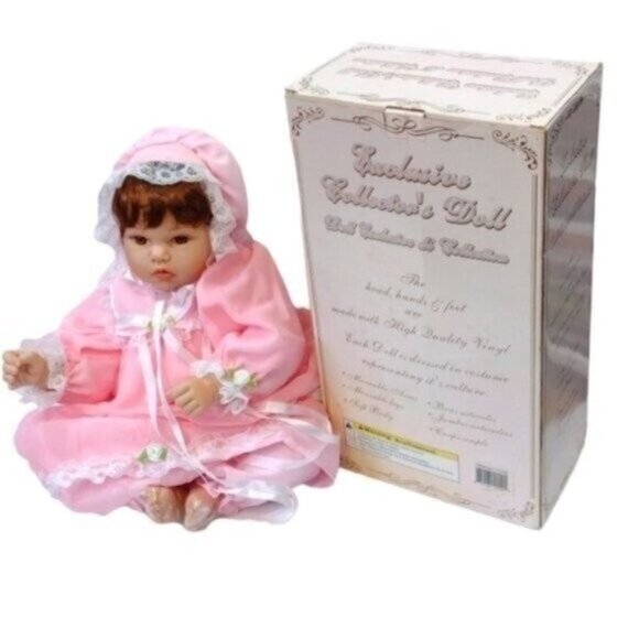 Vintage Exclusive Collector's Doll Dressed in Pink with White Lace Trim & Bonnet - Picture 1 of 12
